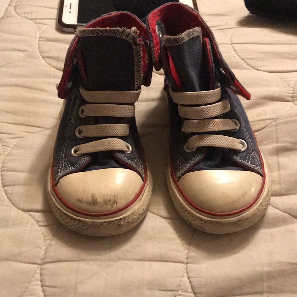 Blue and red converse size 7